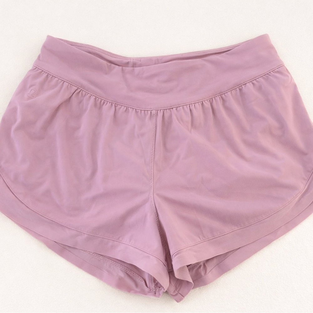 Lululemon Calm Tides 2.5” Shorts, Size 4, Rose Mellow (HTF)